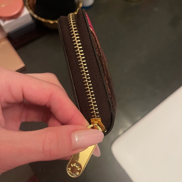 LV MONOGRAM CANVAS WALLET - Picture 6 of 9